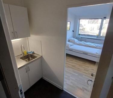 Norresundby Apartment | Budget Studio 5 with Free Parking