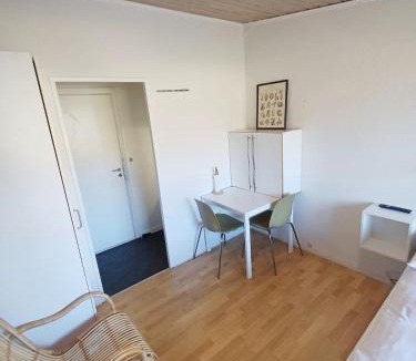 Norresundby Apartment | Budget Studio 5 with Free Parking