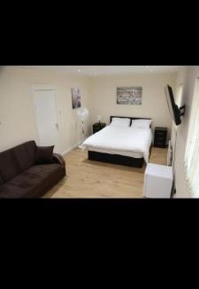 Thamesmead East House | BUDGET Twin Double Rooms