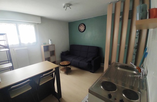 Cote Ouest Ormeaux Apartment | Budget vacations in Le Havre