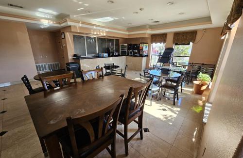 Hearne Hotel | Budgetel Inn and Suites