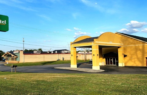 Scottsboro Hotel | Budgetel Inn