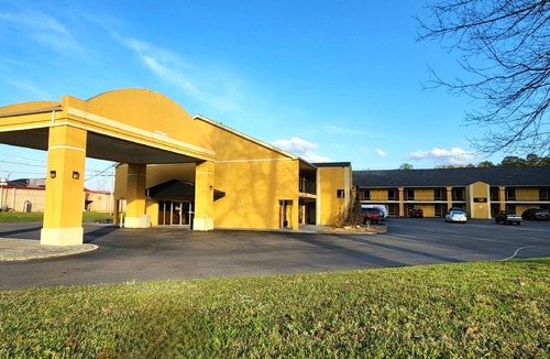 Scottsboro Hotel | Budgetel Inn