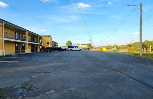 Scottsboro Hotel | Budgetel Inn