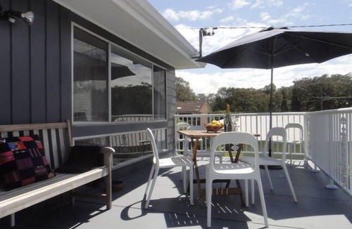 Budgewoi House | Budgewoi Blue Beach House