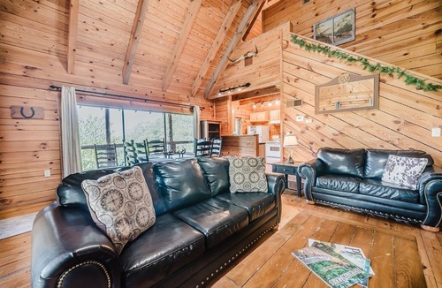 Townsend Cabin | Budro's Bungalow 2 Bedroom Cabin by RedAwning
