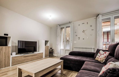 Old Town Condo | Buen Camino Apartment