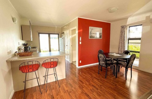 Whitianga House | Buffalo Beach Hideaway