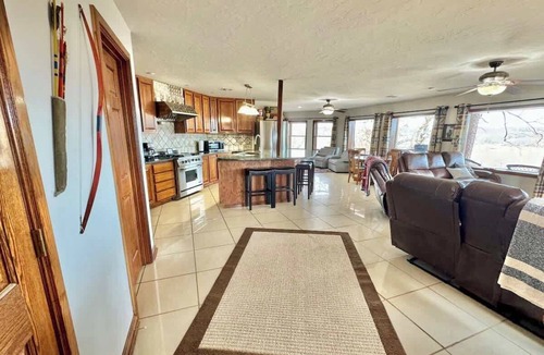Tahlequah Cabin | Buffalo Cabin Gorgeous Illinois River view