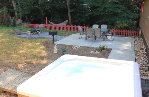 Clyde Cabin | Buffalo Creek Vacations: Hare Pin Inn