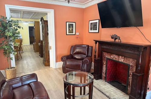 Allentown House | Buffalo Guesthouse