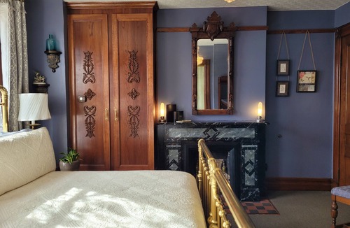 Downtown Buffalo Bed & Breakfast | Buffalo Harmony House