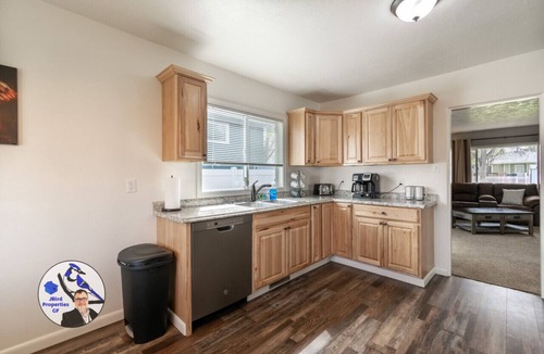 Great Falls House | Buffalo Jump Retreat - Extended Stay