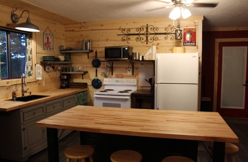 Bruno Cabin | Buffalo River Family Reunion - 5 Cabins with Hot Tub