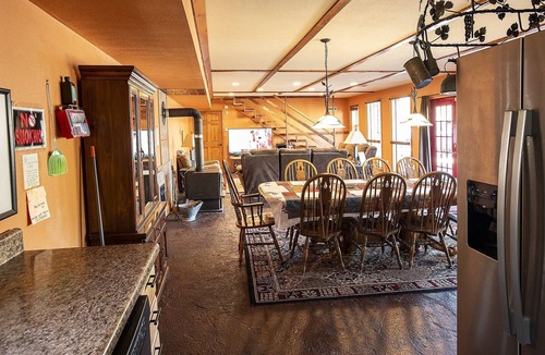 Vendor House | Buffalo River Misty Creek Lodge