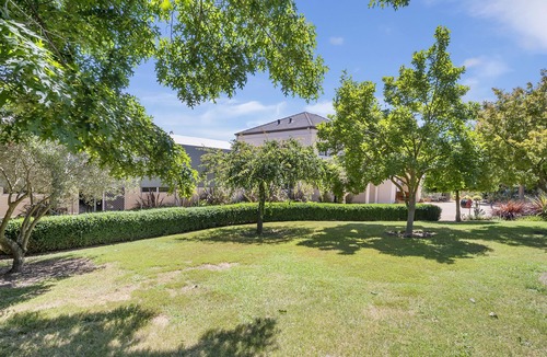 Myrtleford House | Buffalo River Retreat