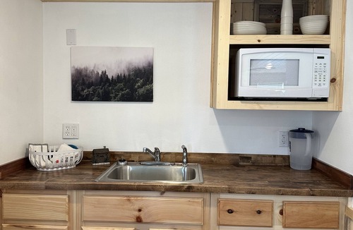 Bruno Cabin | Buffalo River RV Park & Campground Cabin 2