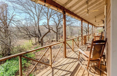 Medicine Park Apartment | Buffalo Spirit - Stardust Inn - Triple Z