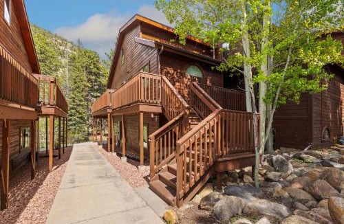 Fall River Estates Apartment | Bugle Pointe B13 by Estes Park Condos