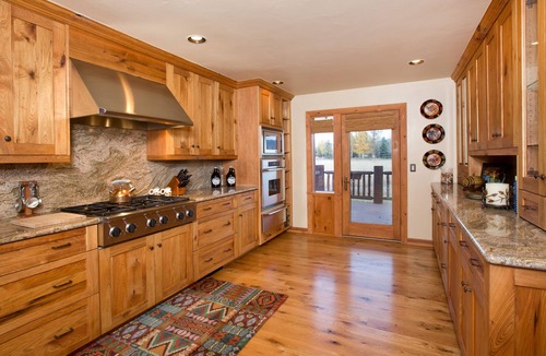 Jackson House | Bugling Elk Lodge North of Jackson. Spacious with Teton Views. 31 night min.