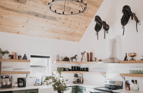 Hochatown Cabin | Build-Your-Own Mini Golf, Pool, Sauna, Games Galore - The Bitmore
