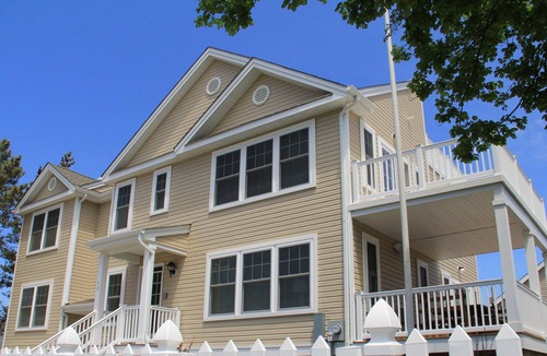 Beach Haven Terrace House | Built for Family- Elevator Access