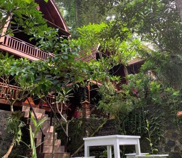 Kubutambahan House | Bulian Homestay
