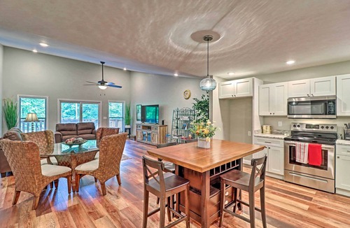 Bull Shoals Condo | Bull Shoals Condo Retreat ~ 1 Mi to Marina!