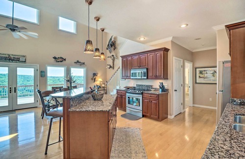 Bull Shoals House | Bull Shoals Retreat w/Panoramic River Views!