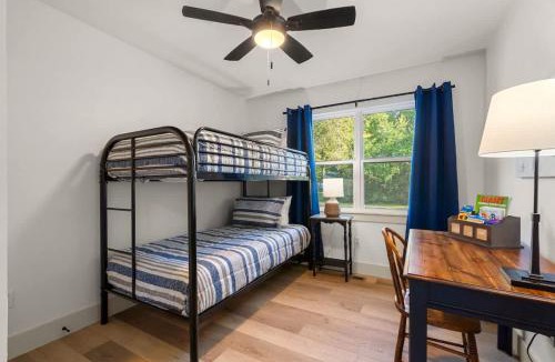 Greenwood House | Bulldog Bliss Family Cottage