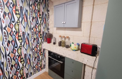 Saint-Benoit-la-Foret House | Bulle de campagne