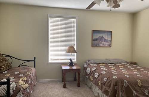 Protem Resort | Bullshoals Lake BlueWatersResort 4bdroom lakehouse