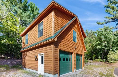 Greenwood Apartment | Bullwinkle’s Roost