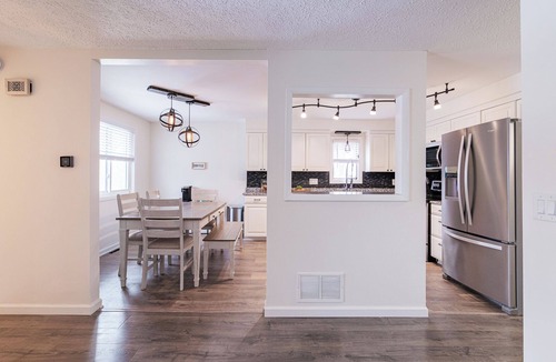 Fairport House | Bullzeye 3Bed2Bath, Full Townhome, Gameroom