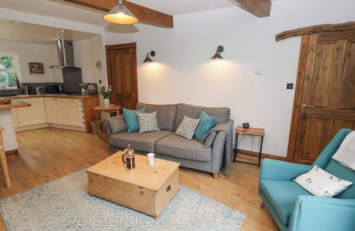 Honley Cottage | Bumble Cottage