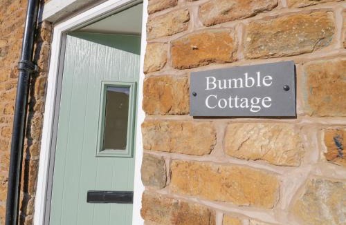 Sibford Gower House | Bumble Cottage