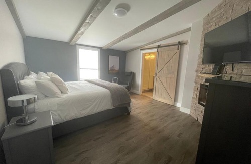 Pilley's Island Hotel | Bumblebee Bight Inn