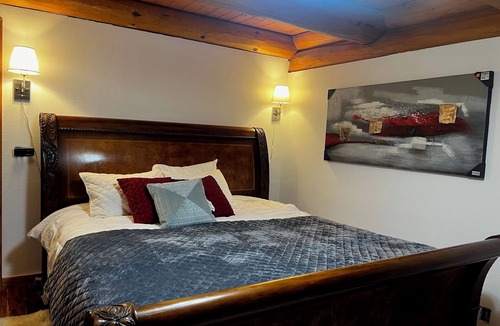 White Pass Cabin | Bumping Lake Alpine Lodge/Your Dreamscape Vacation.com