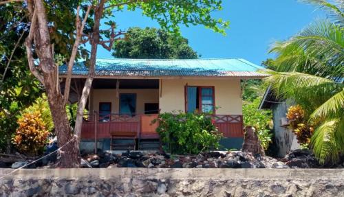 Bunaken House | Bunaken Sunrise Beach