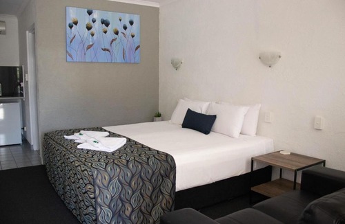 Bundaberg West Hotel | Bundaberg Spanish Motor Inn