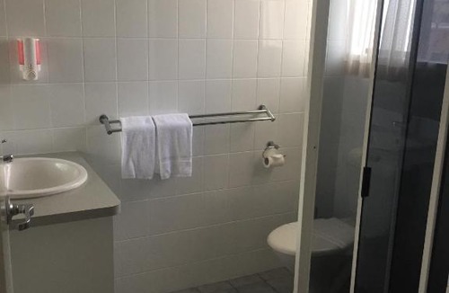 Bundaberg West Hotel | Bundaberg Spanish Motor Inn