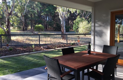 McLaren Flat Cottage | BUNDALEER COTTAGE - B & B