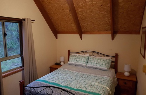 Vacy Cabin | Bundera Lodge - Hunter Valley holiday accommodation