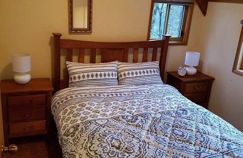 Vacy Cabin | Bundera Lodge - Hunter Valley holiday accommodation