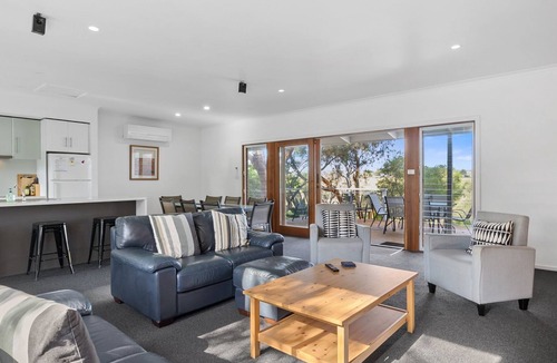 Normanville House | Bungala Cottage - 28 Jetty Road