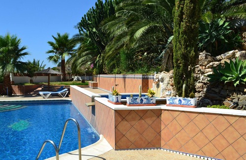 Arenas House | Bungalow 2-4 persons, pool, AC, WIFI, sea view, sand beaches in Torre del Mar