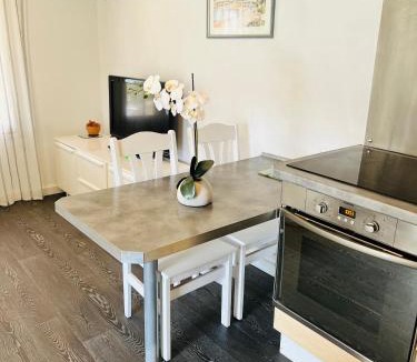 Roquebrune-sur-Argens Ski Chalet | BUNGALOW 60 M2