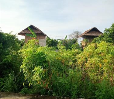 Tomia Island Hotel | Bungalow AKT
