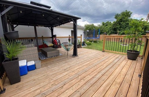 Rosedale House | Bungalow and outdoor space