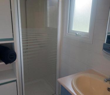 Villemoustaussou Other | Bungalow climatisé dans pinede